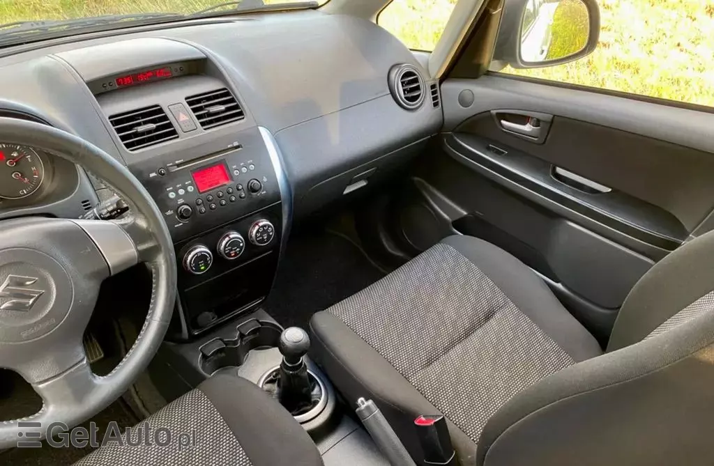 SUZUKI SX4 