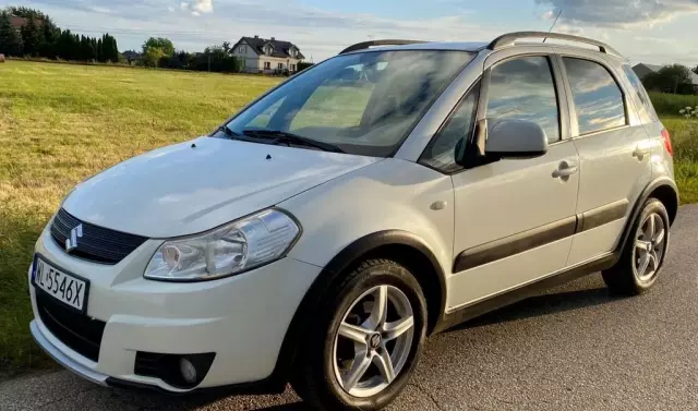 SUZUKI SX4 