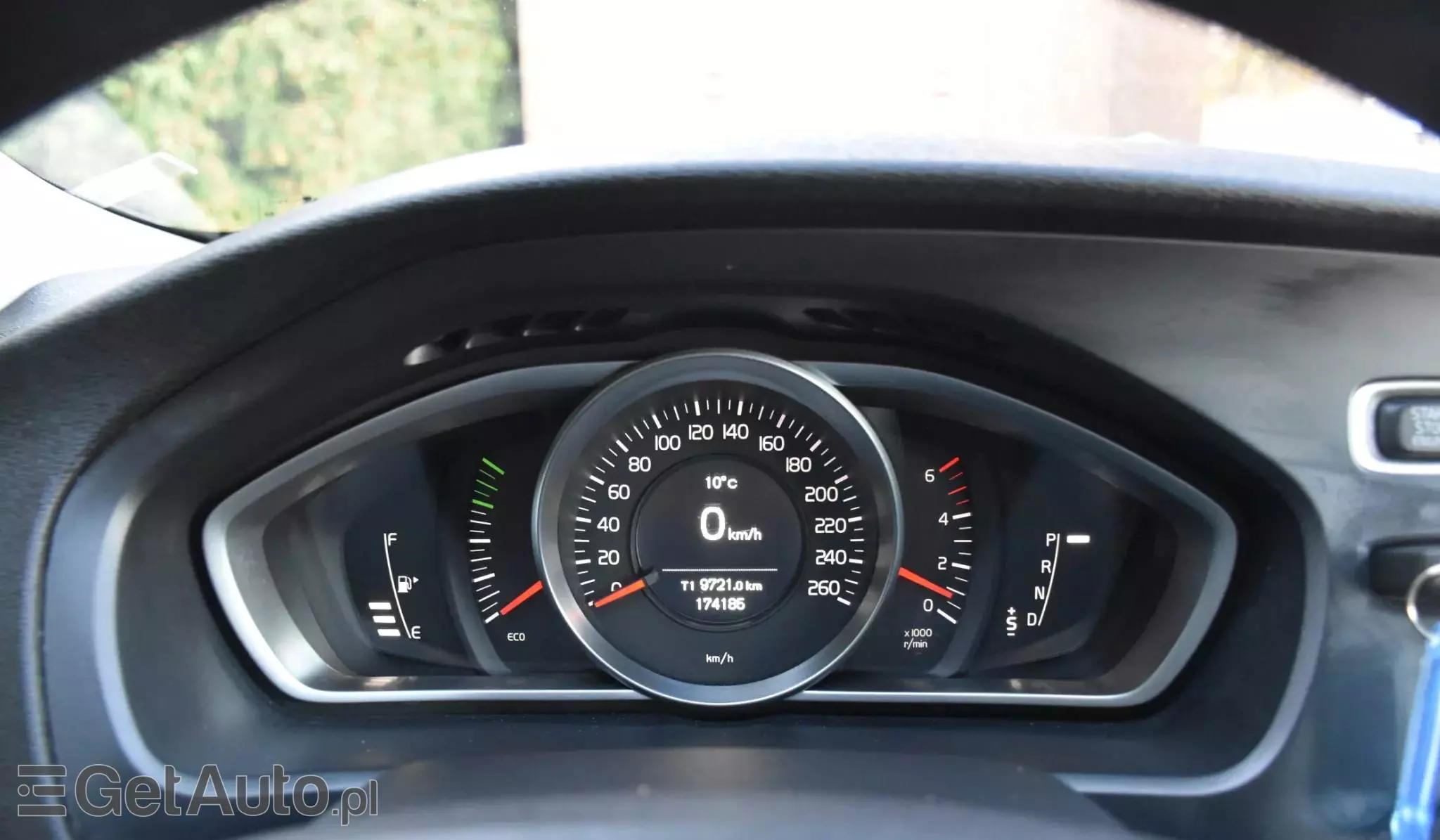 VOLVO V40 D2 Powershift