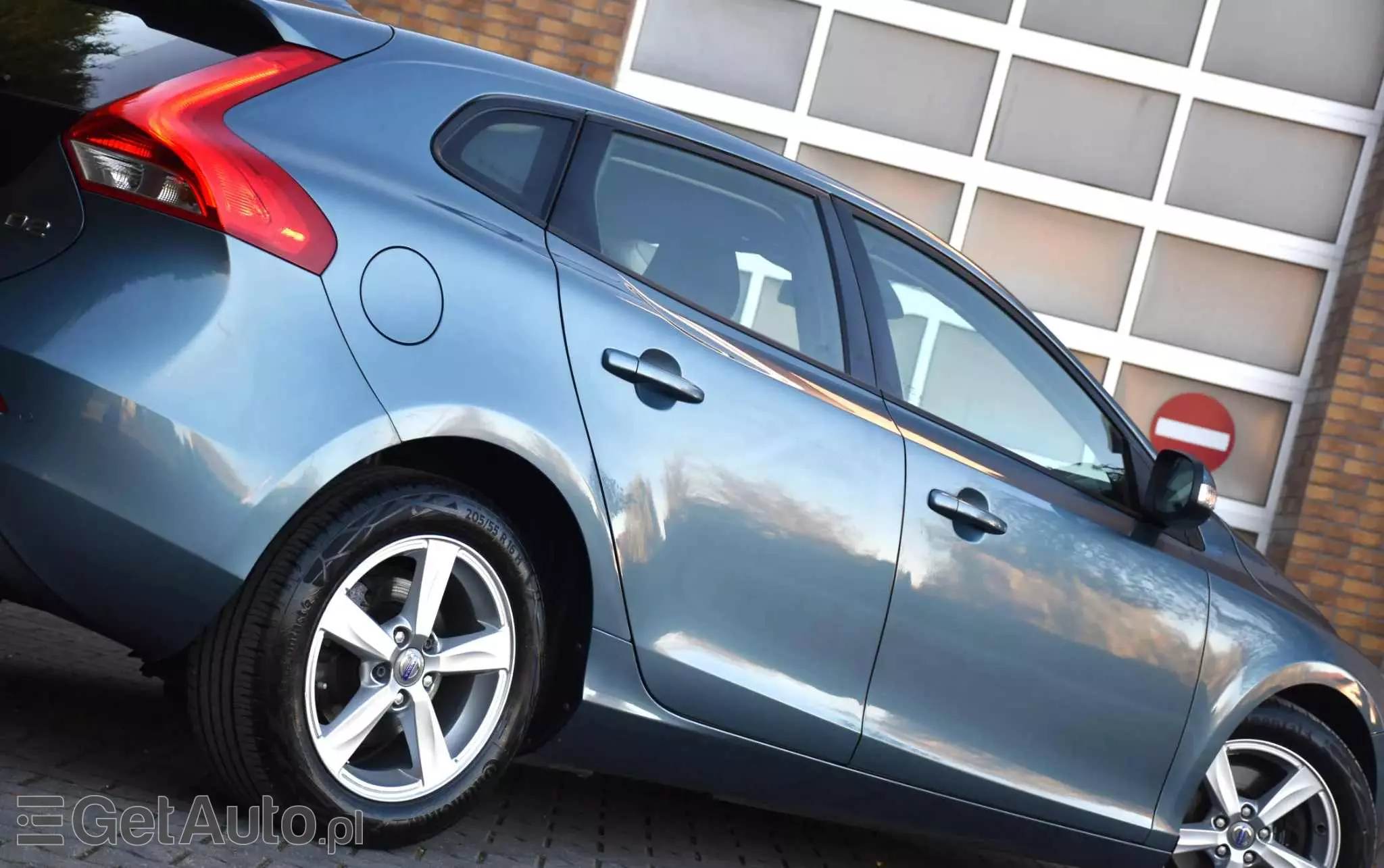 VOLVO V40 D2 Powershift