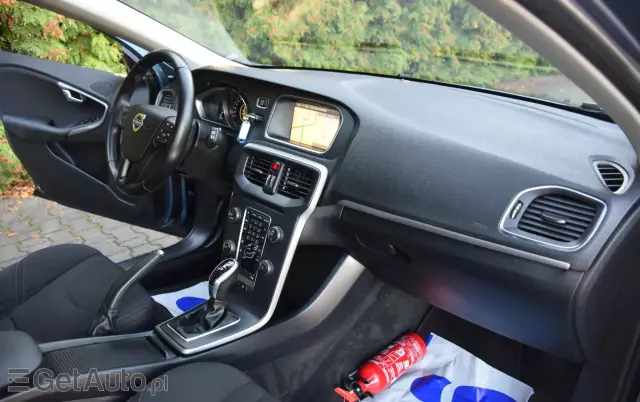 VOLVO V40 D2 Powershift