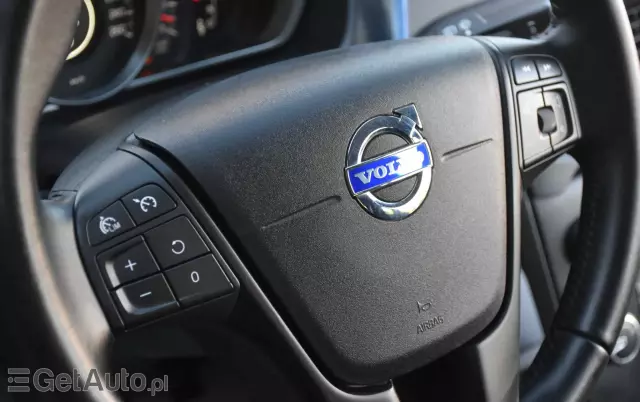 VOLVO V40 D2 Powershift