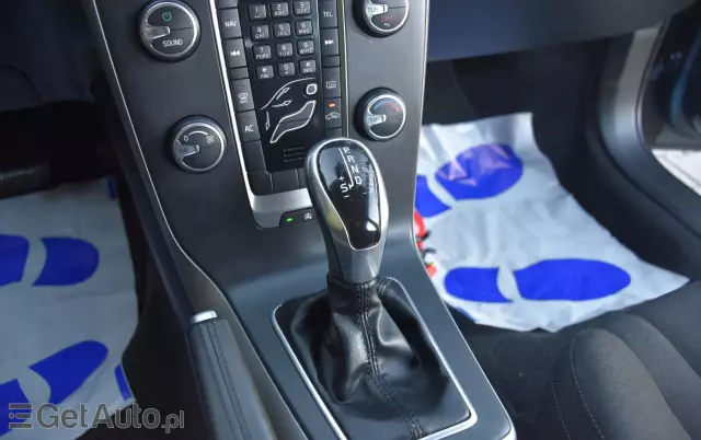 VOLVO V40 D2 Powershift