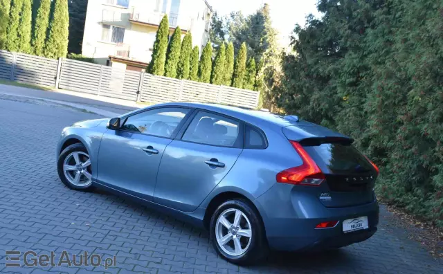 VOLVO V40 D2 Powershift