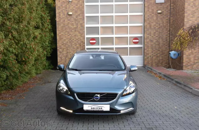 VOLVO V40 D2 Powershift