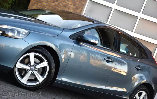 VOLVO V40 D2 Powershift