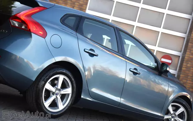 VOLVO V40 D2 Powershift