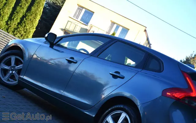 VOLVO V40 D2 Powershift