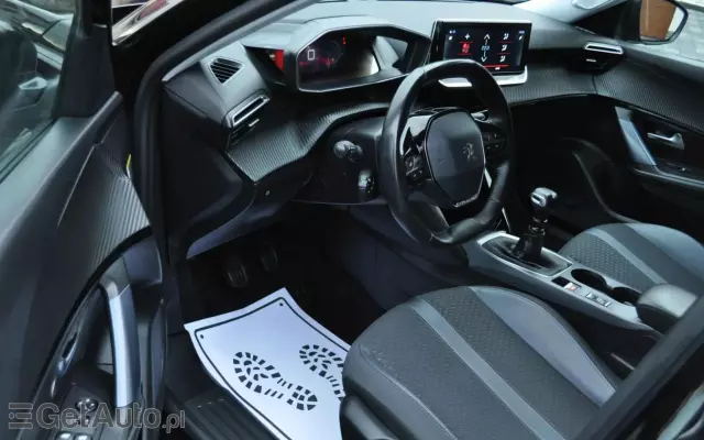 PEUGEOT 2008 BlueHDi 110 Allure