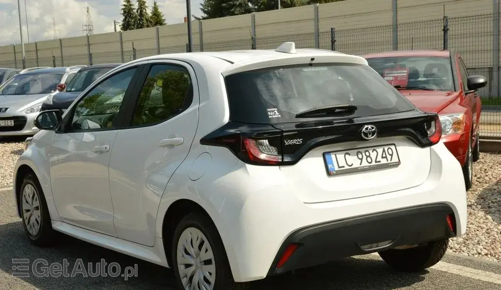 TOYOTA Yaris 
