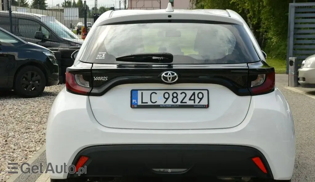 TOYOTA Yaris 