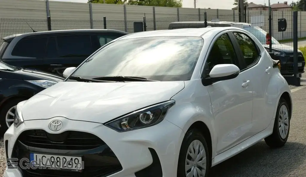 TOYOTA Yaris 
