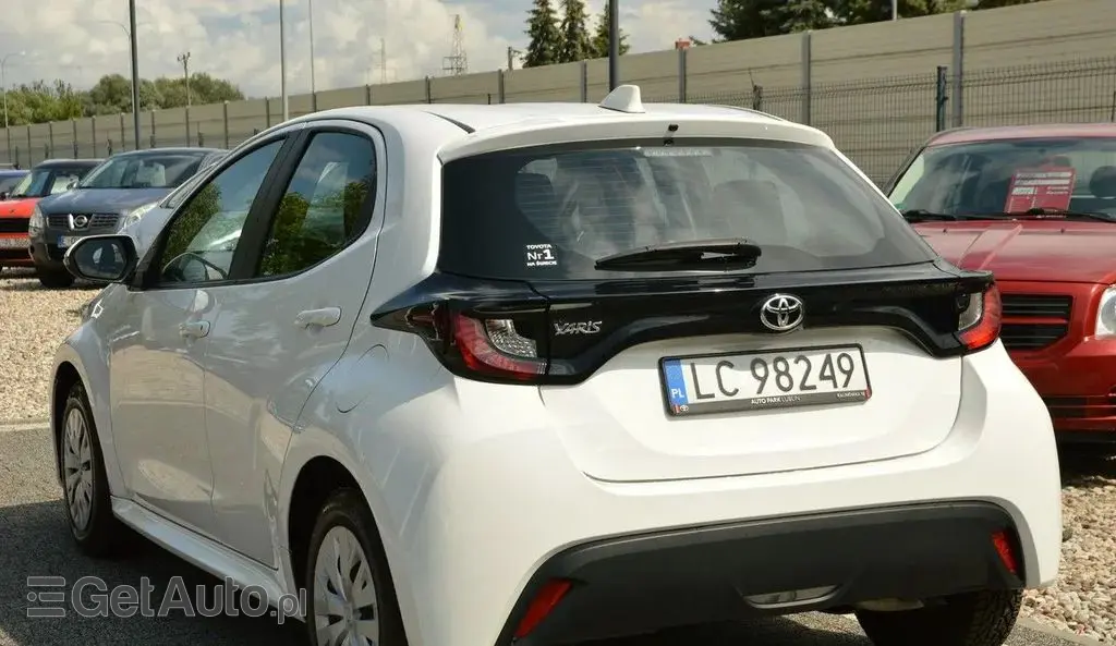 TOYOTA Yaris 