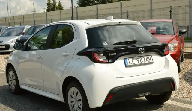 TOYOTA Yaris 