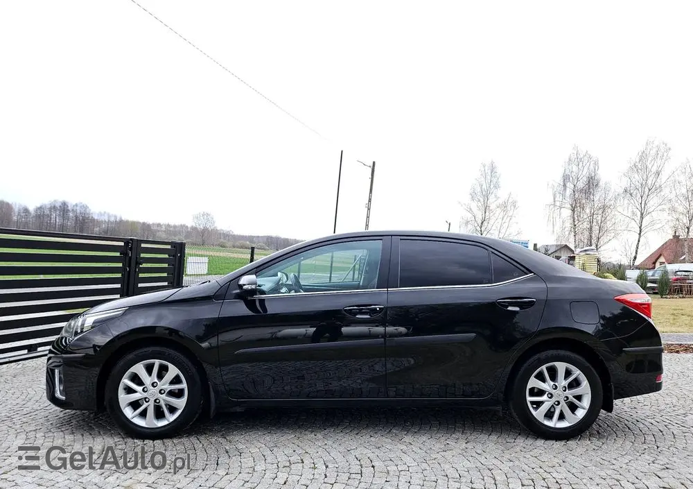 TOYOTA Corolla 1.6 Prestige