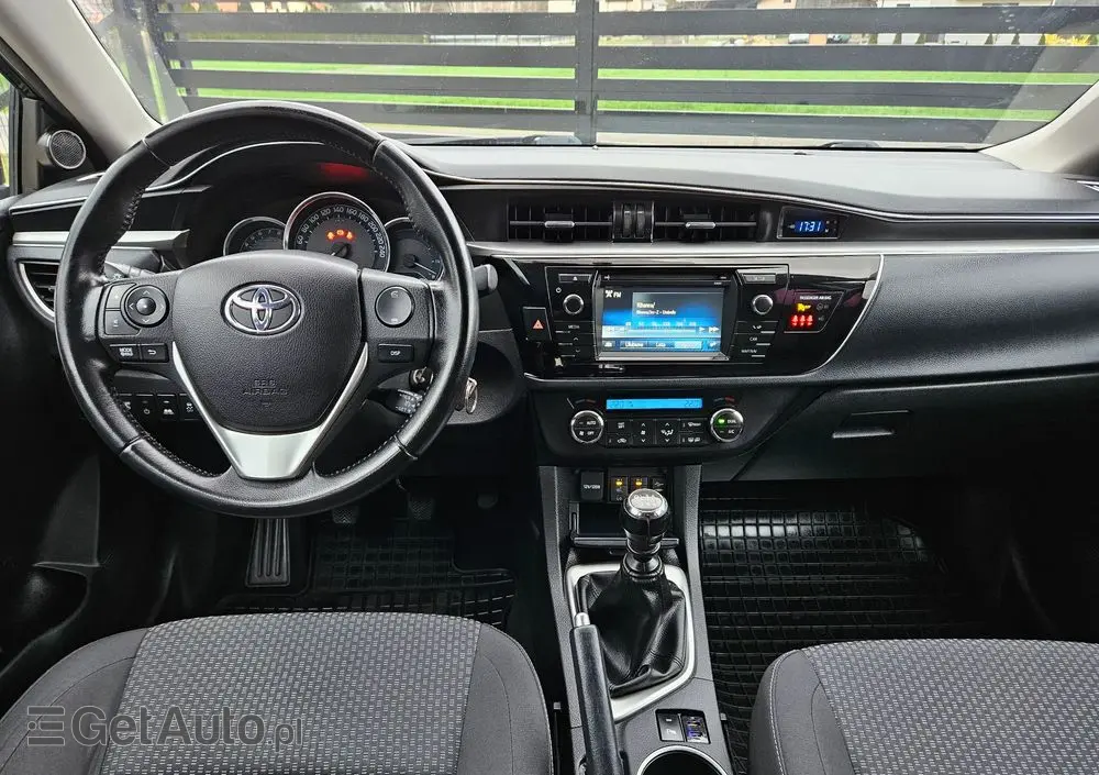 TOYOTA Corolla 1.6 Prestige