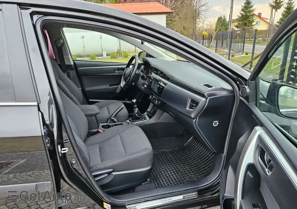 TOYOTA Corolla 1.6 Prestige