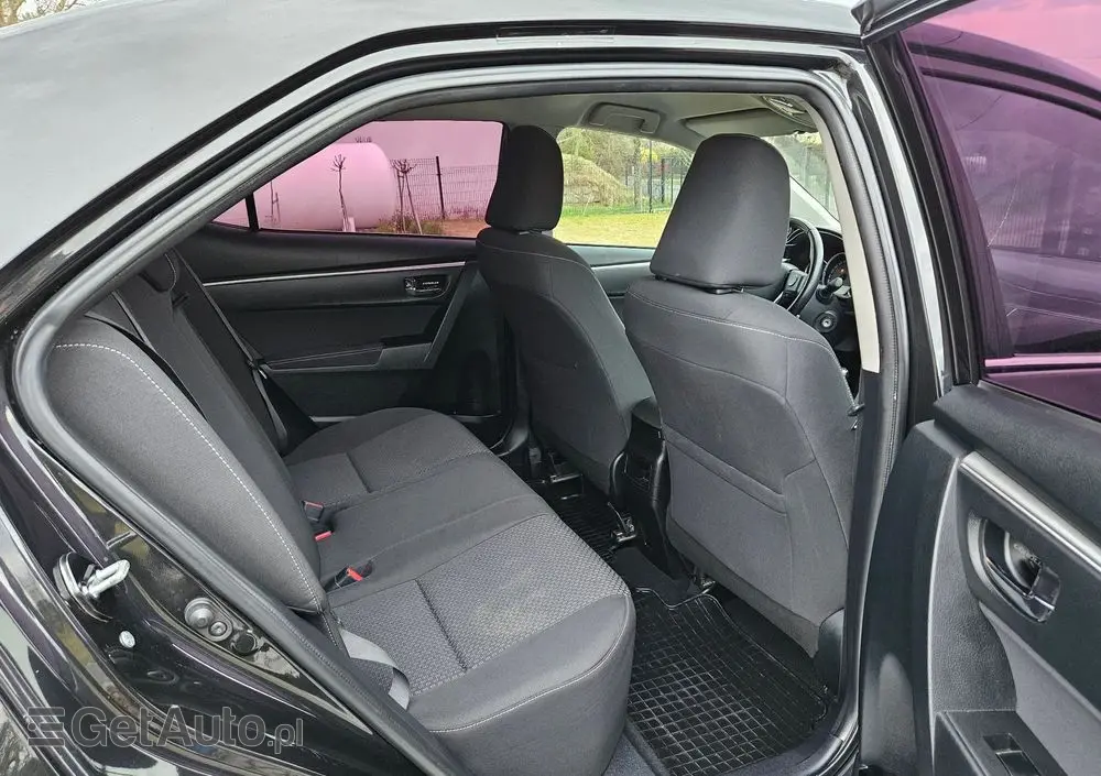 TOYOTA Corolla 1.6 Prestige