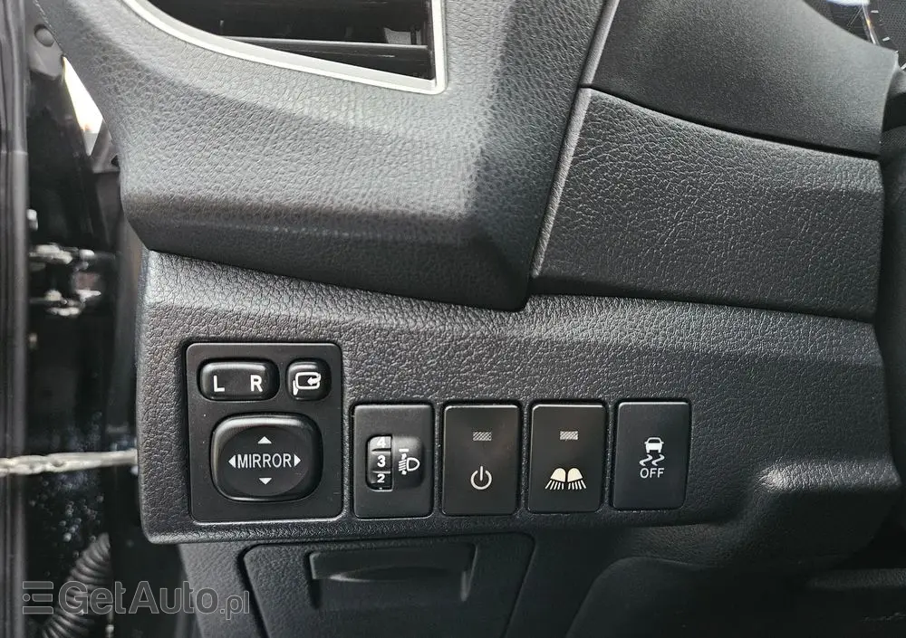 TOYOTA Corolla 1.6 Prestige