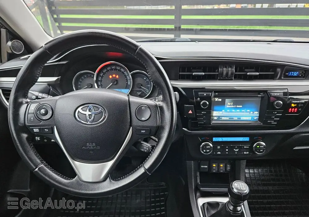 TOYOTA Corolla 1.6 Prestige