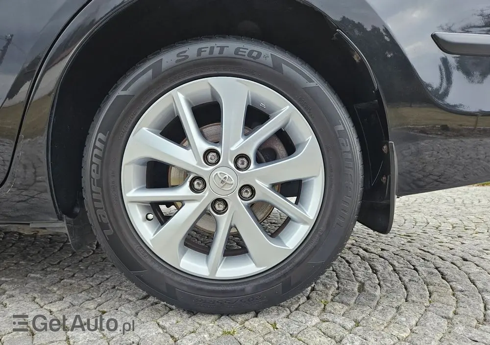 TOYOTA Corolla 1.6 Prestige