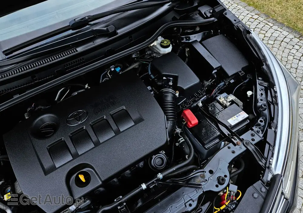 TOYOTA Corolla 1.6 Prestige