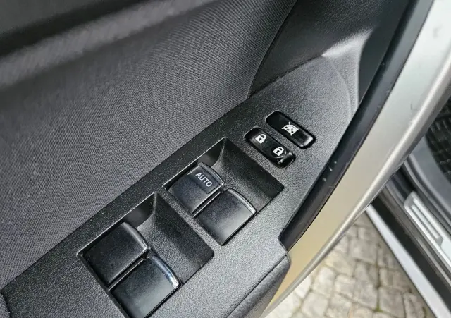 TOYOTA Corolla 1.6 Prestige