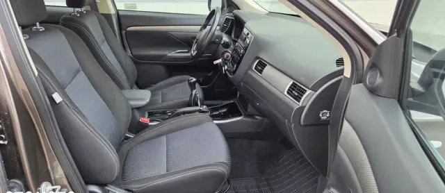 MITSUBISHI Outlander 2.0 City Style 2WD