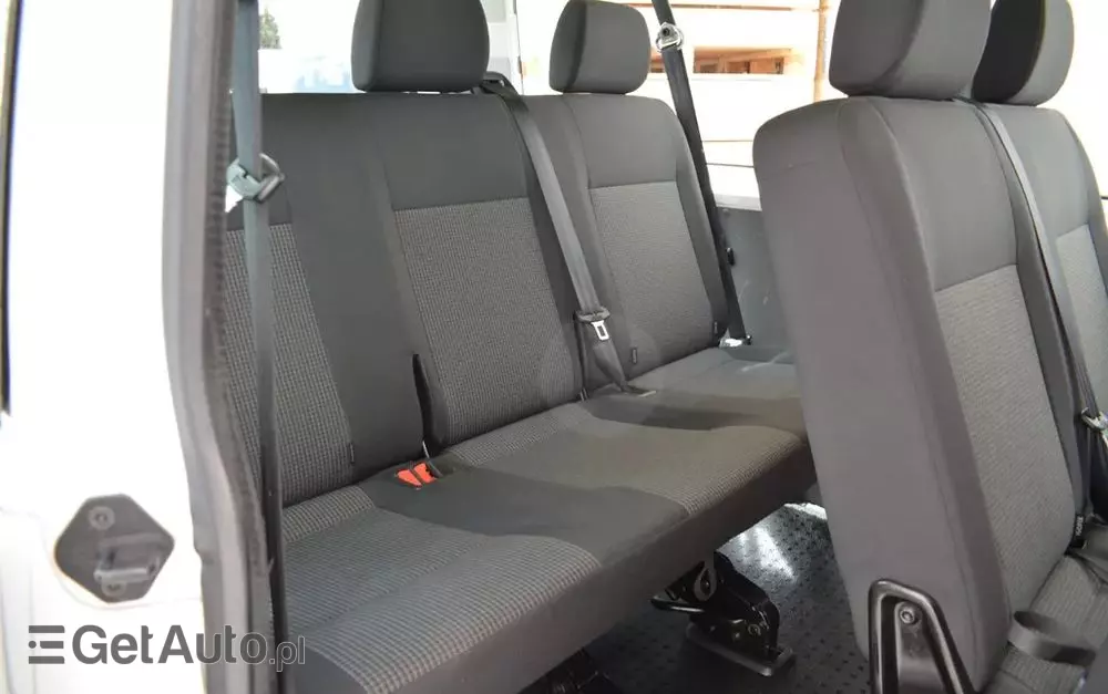 VOLKSWAGEN Transporter Kombi T6.1 TDI L2H1