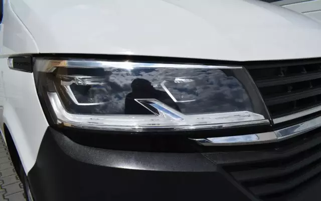 VOLKSWAGEN Transporter Kombi T6.1 TDI L2H1