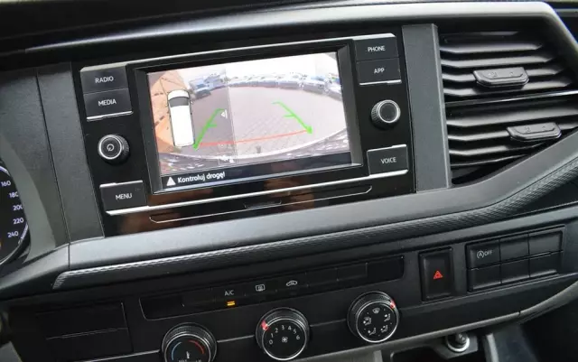 VOLKSWAGEN Transporter Kombi T6.1 TDI L2H1