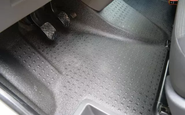 VOLKSWAGEN Transporter Kombi T6.1 TDI L2H1