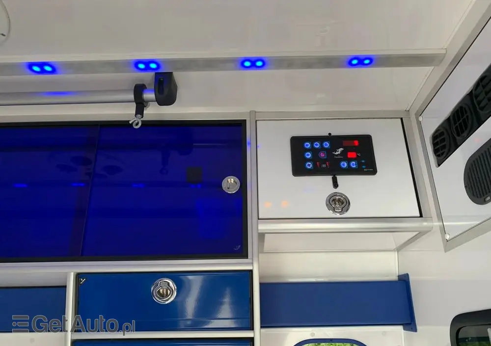 VOLKSWAGEN Transporter Caravelle T6.1 DSG Lang Highline