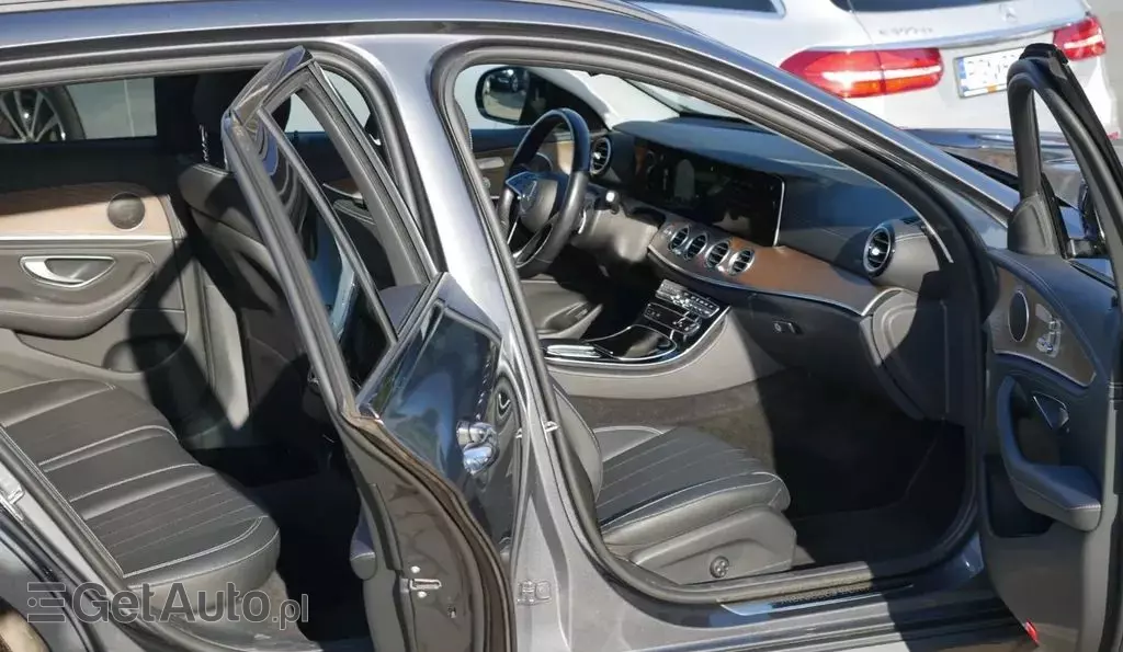 MERCEDES-BENZ Klasa E 