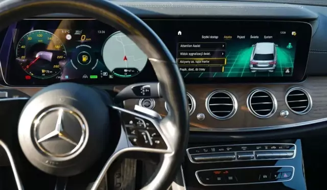 MERCEDES-BENZ Klasa E 