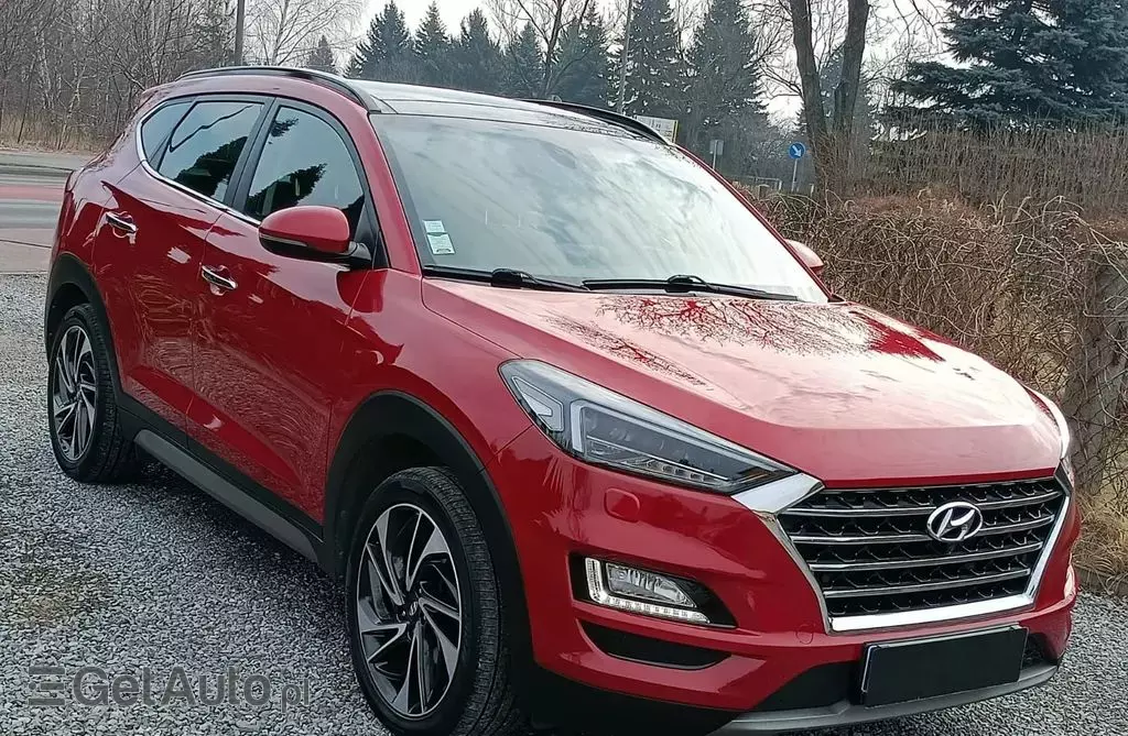HYUNDAI Tucson 