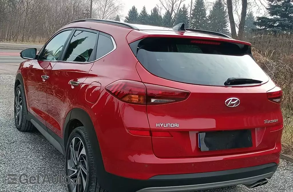 HYUNDAI Tucson 