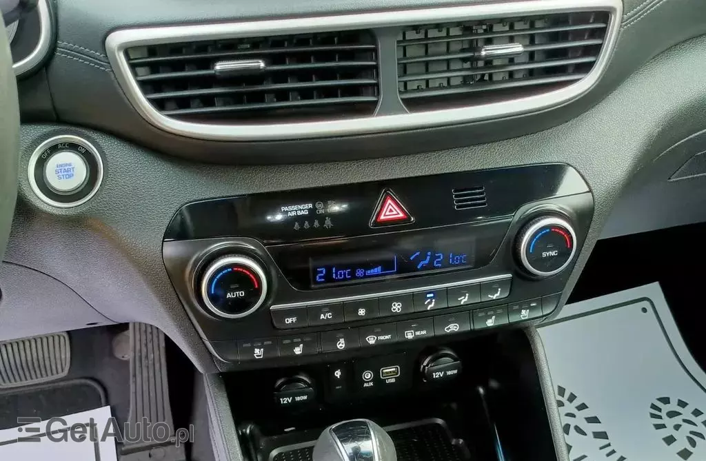 HYUNDAI Tucson 
