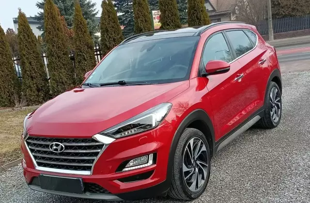 HYUNDAI Tucson 