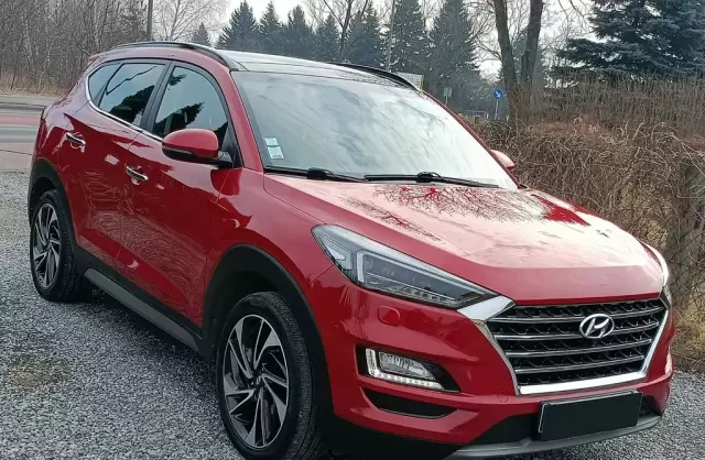 HYUNDAI Tucson 
