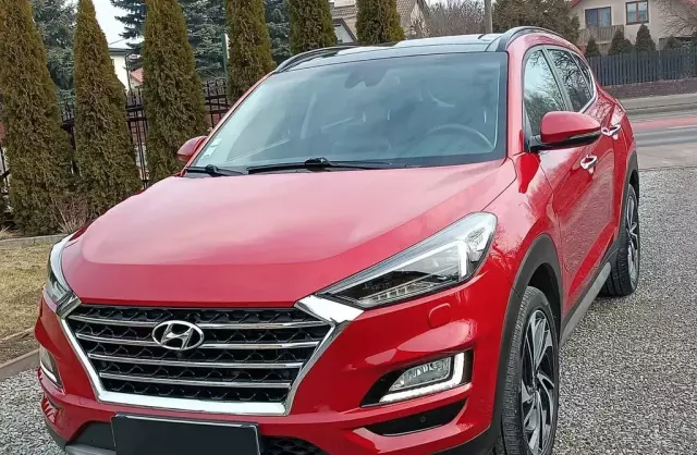 HYUNDAI Tucson 