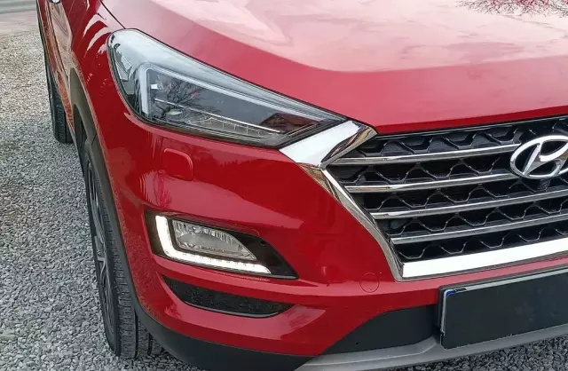 HYUNDAI Tucson 
