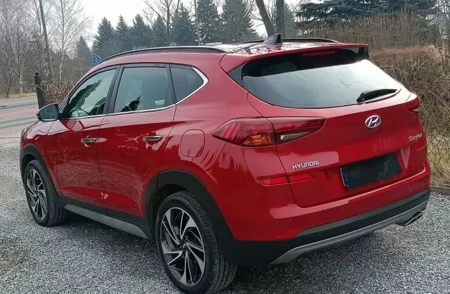 HYUNDAI Tucson 