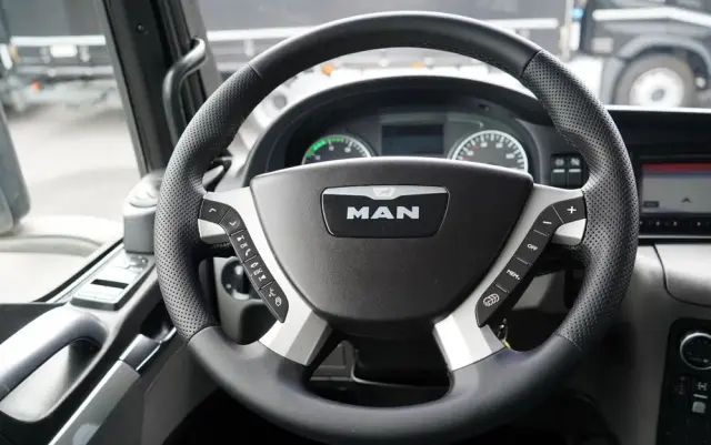 MAN TGS 35.440 / 8X4 / WYWROTKA 2 STR. / HYDROBURTA / BORDMATIC / ZABUDOWA MEILLER KIPPER 