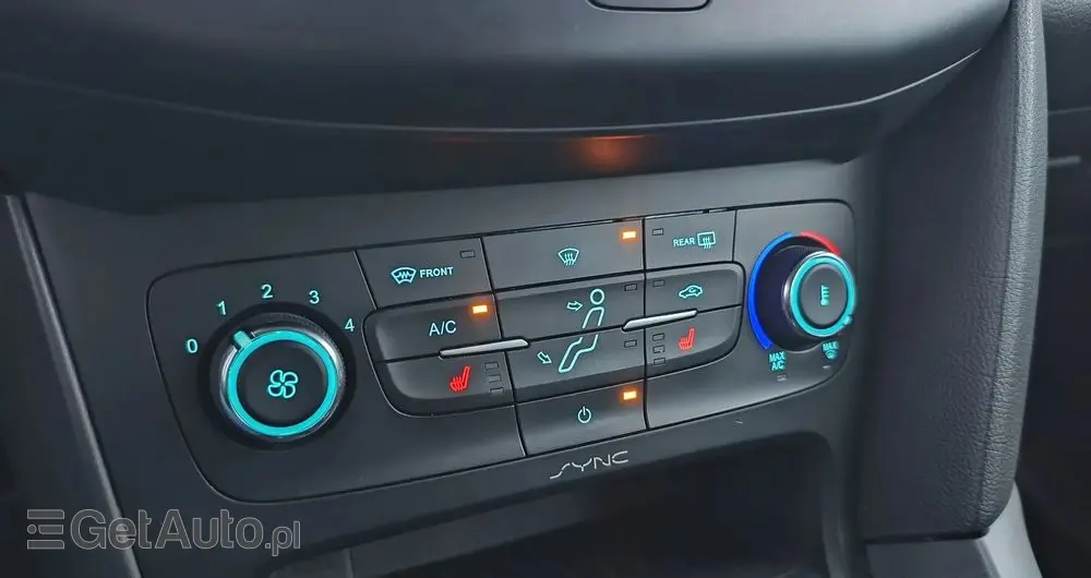 FORD Focus 1.6 EcoBoost Gold X (Trend)