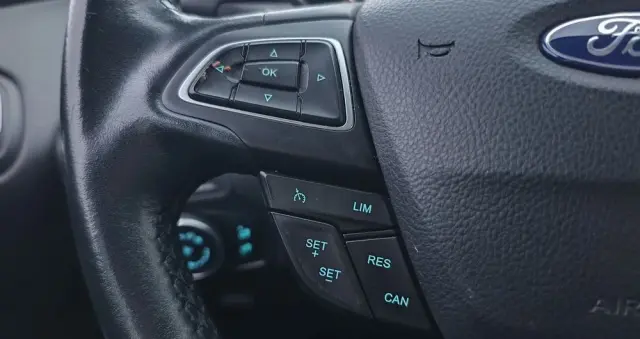 FORD Focus 1.6 EcoBoost Gold X (Trend)