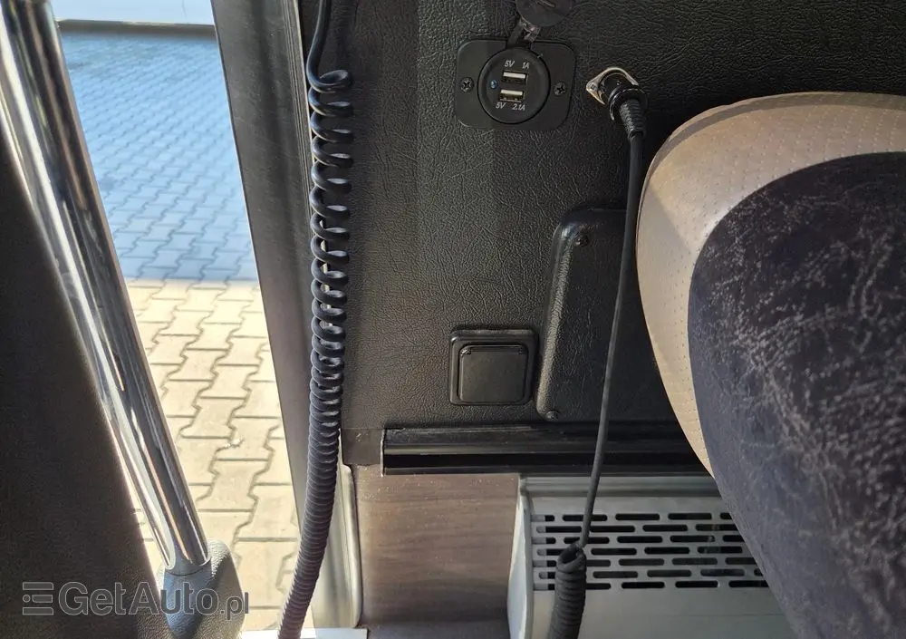 MERCEDES-BENZ SPICA / SILNIK 190 KM 3.0 / 21 MIEJSC/ SPROWADZONY Z FRANCJI/ CAFFEBAR / GNIAZDKA 230 V 