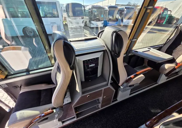 MERCEDES-BENZ SPICA / SILNIK 190 KM 3.0 / 21 MIEJSC/ SPROWADZONY Z FRANCJI/ CAFFEBAR / GNIAZDKA 230 V 