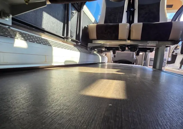 MERCEDES-BENZ SPICA / SILNIK 190 KM 3.0 / 21 MIEJSC/ SPROWADZONY Z FRANCJI/ CAFFEBAR / GNIAZDKA 230 V 