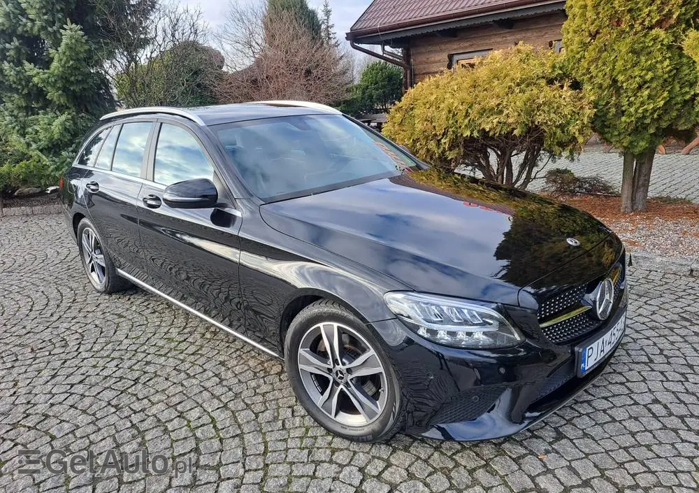 MERCEDES-BENZ Klasa C 220 d 9G-TRONIC Avantgarde
